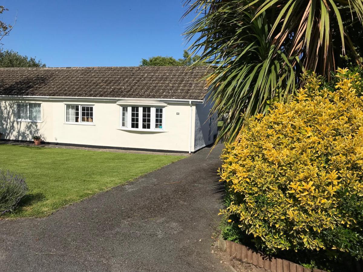 Number 43 The Gower Holiday Village Swansea Exterior foto